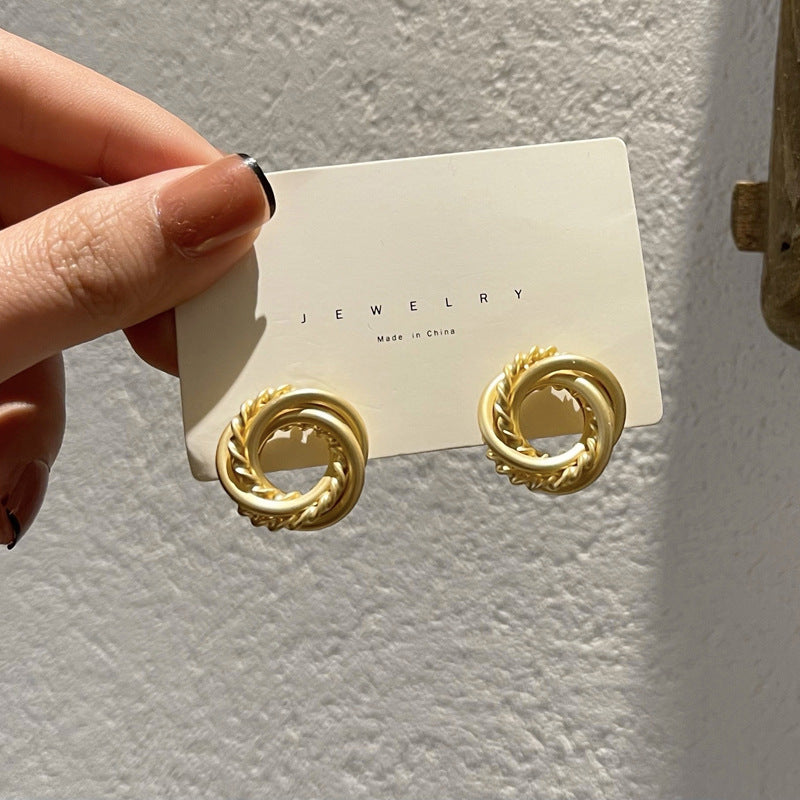 Matte Gold Hoop Round Earrings