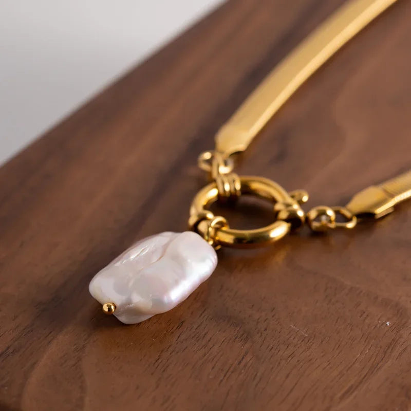 Freshwater Pearl Pendant Necklace