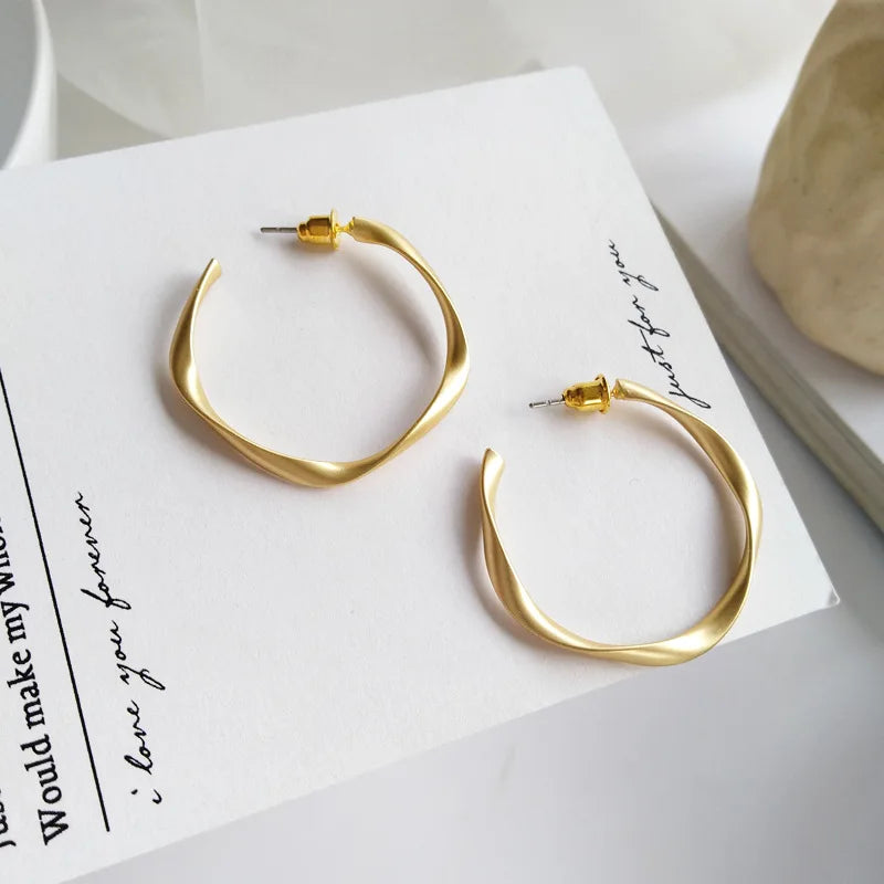 Matte Gold Hoop Round Earrings