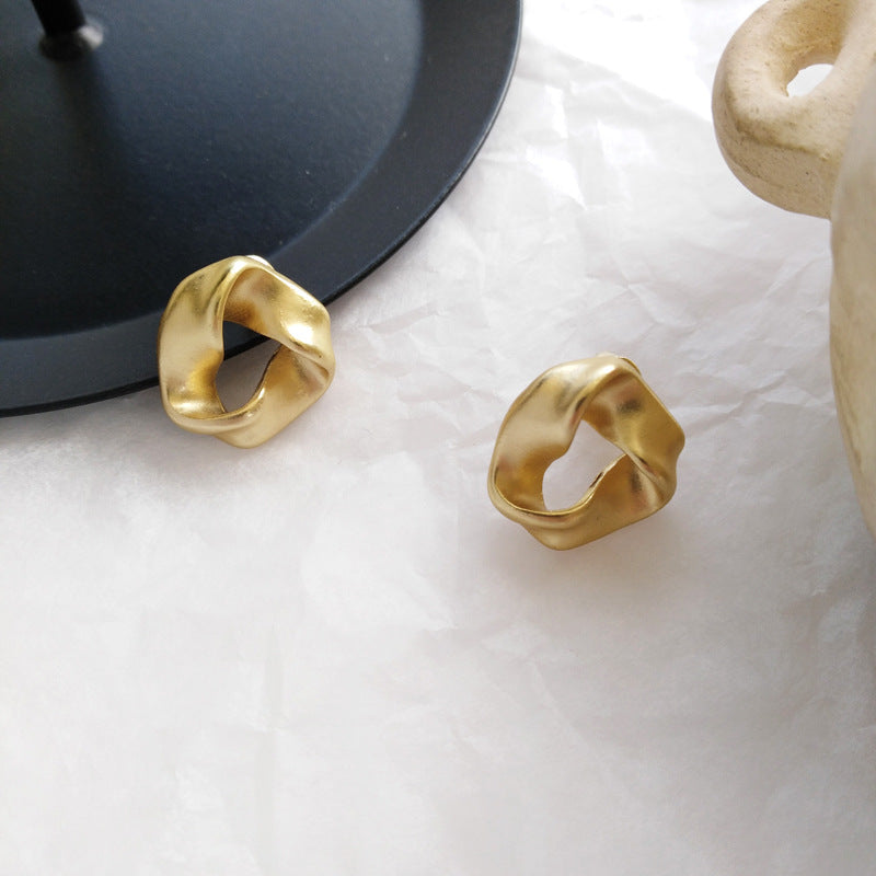 Matte Gold Hoop Round Earrings