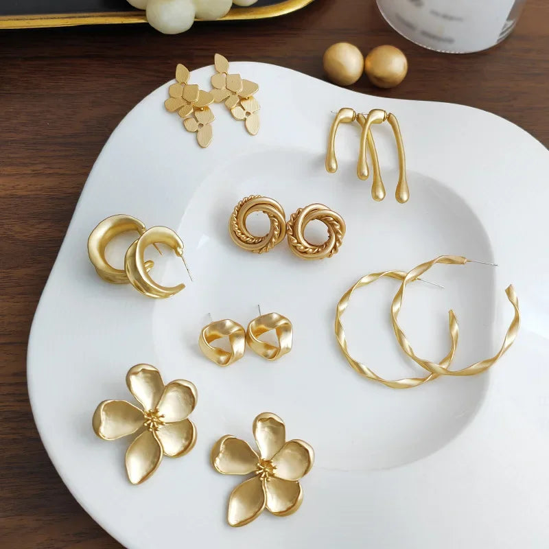 Matte Gold Hoop Round Earrings