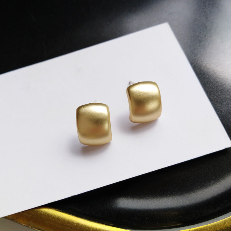 Matte Gold Hoop Round Earrings