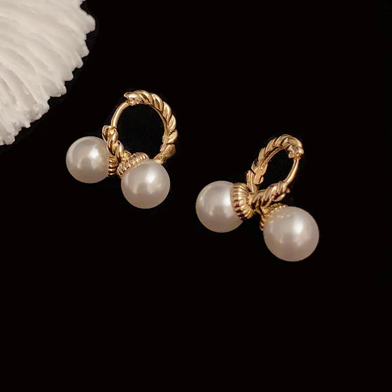 Pearl Sweet Cool Light Earrings